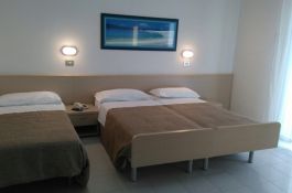 Camere Hotel Rimini Marina Centro in posizione tranquilla Camere a Marina Centro di Rimini