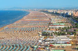 Hotel in the centre of Rimini </br>and near the sea